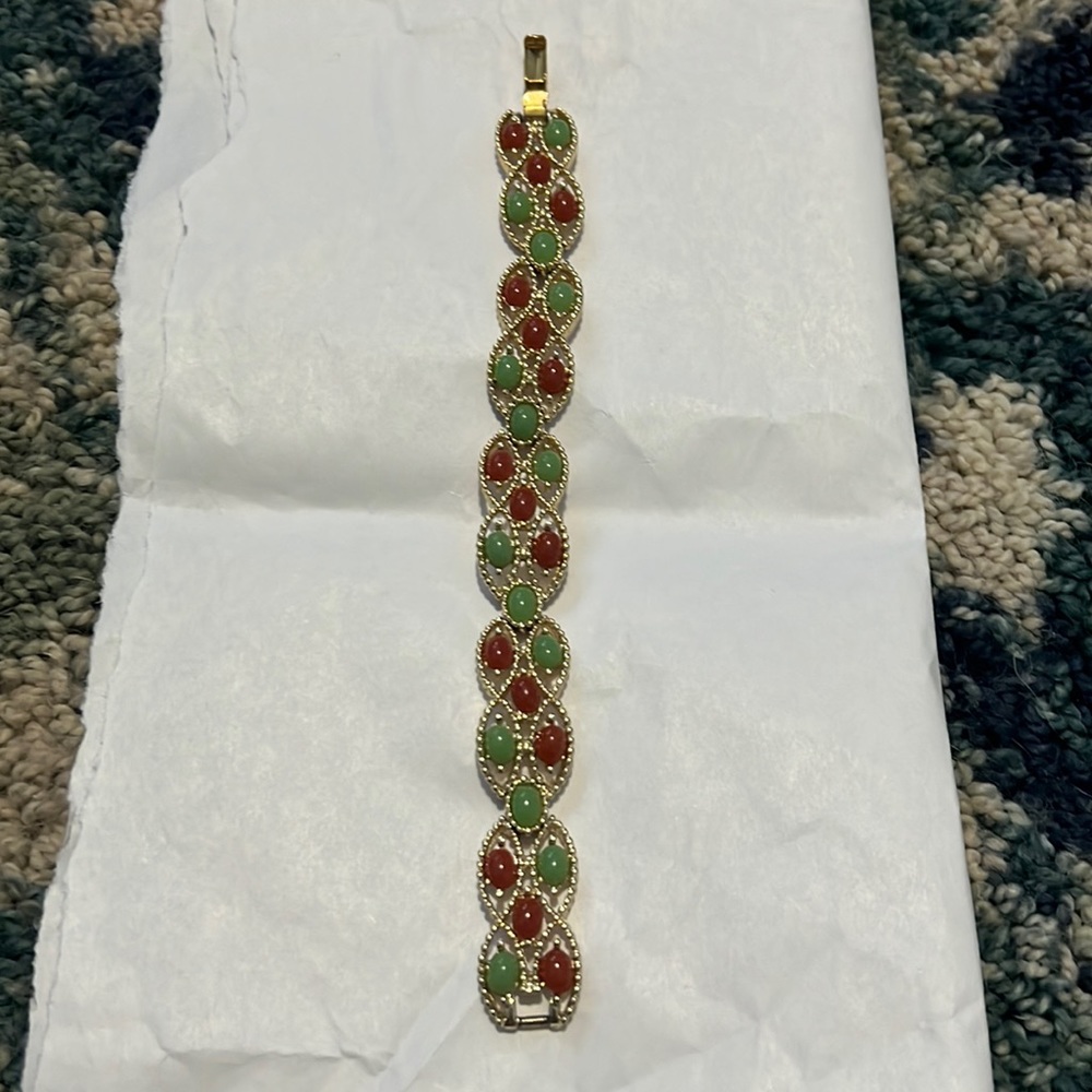 Vintage gold tone bracelet
